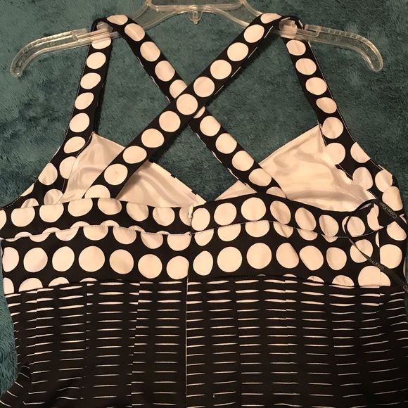 Dress - Picture 4 of 5